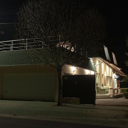 Deluxeapartman Nyiregyhaza Exterior photo